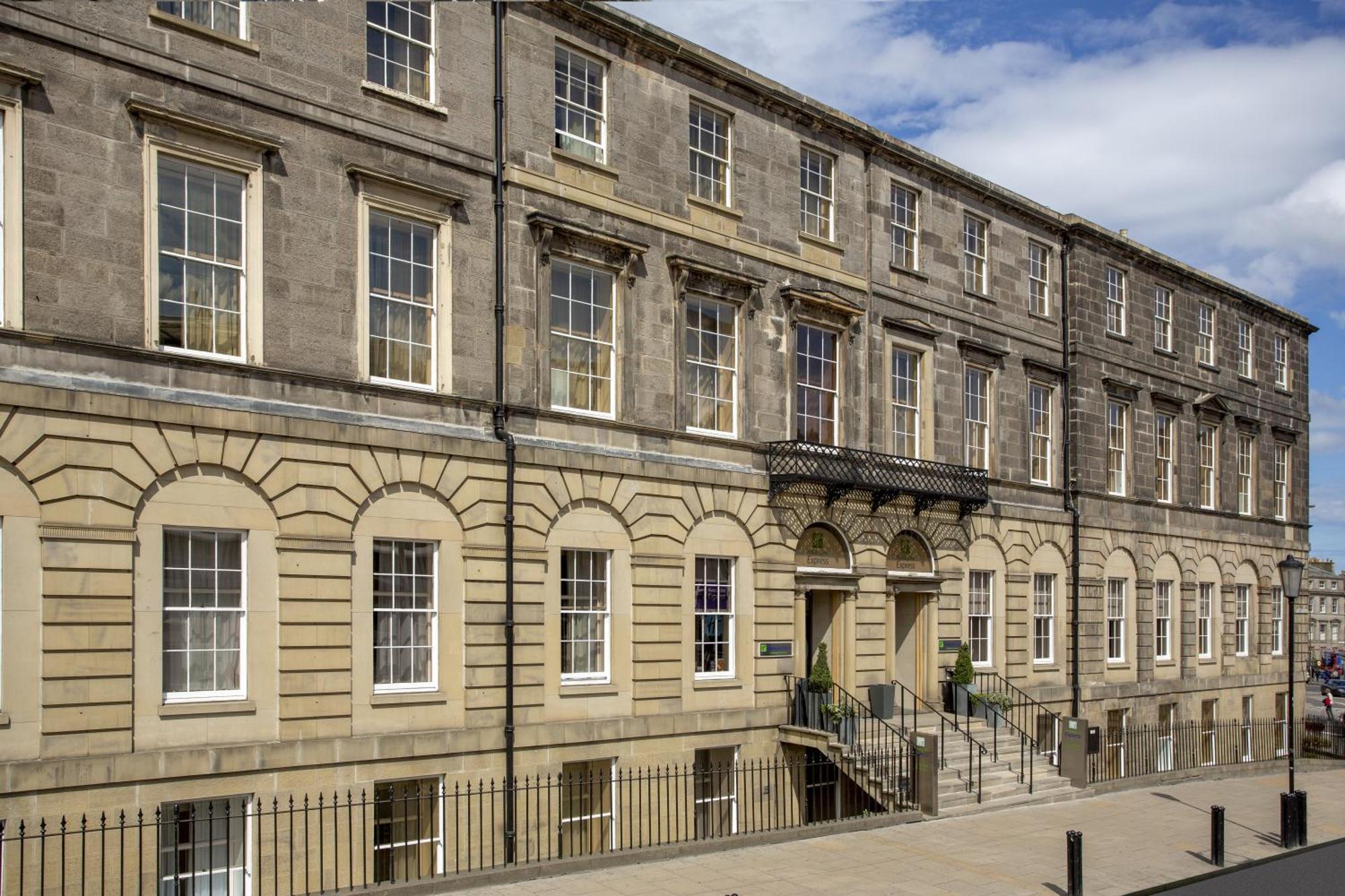 Holiday Inn Express Edinburgh City Centre By Ihg — Photos 2